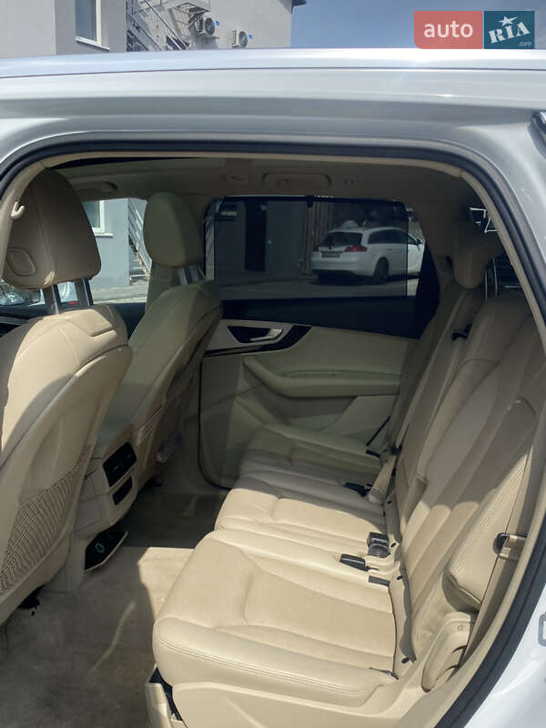 Позашляховик / Кросовер Audi Q7 2017 в Рівному фото 11 Позашляховик / Кросовер Audi Q7 2017 в Рівному