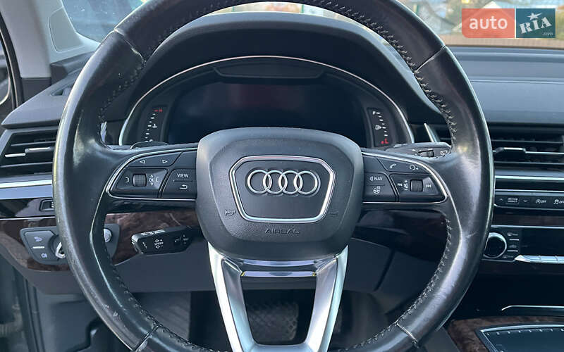Внедорожник / Кроссовер Audi Q7 2017 в Коломые