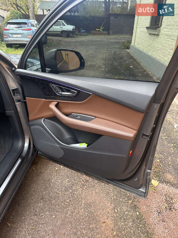 Внедорожник / Кроссовер Audi Q7 2016 в Житомире