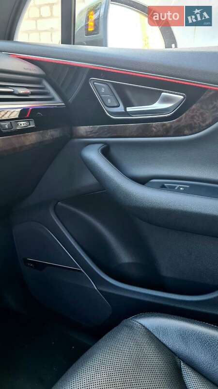 Внедорожник / Кроссовер Audi Q7 2017 в Харькове