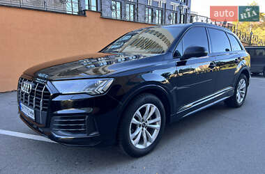 Позашляховик / Кросовер Audi Q7 2020 в Благовіщенську