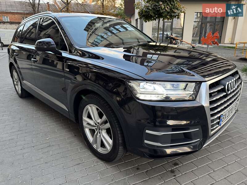 Позашляховик / Кросовер Audi Q7 2015 в Хмельницькому фото 3 Позашляховик / Кросовер Audi Q7 2015 в Хмельницькому