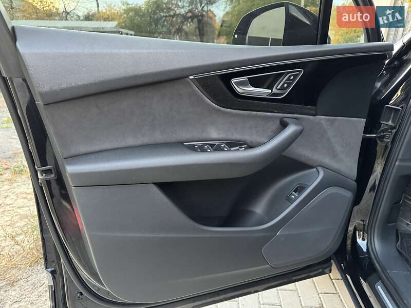 Позашляховик / Кросовер Audi Q7 2015 в Хмельницькому фото 19 Позашляховик / Кросовер Audi Q7 2015 в Хмельницькому