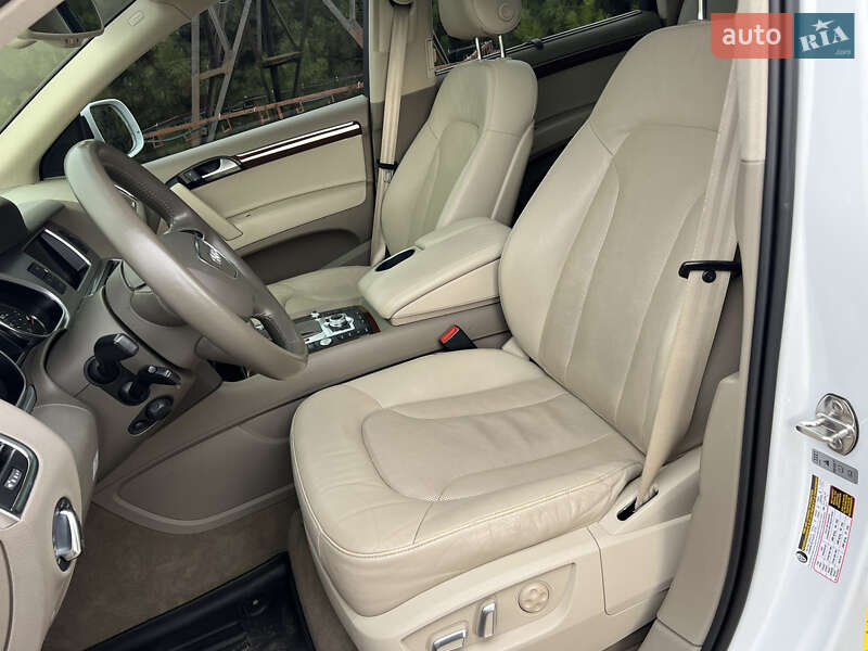 Позашляховик / Кросовер Audi Q7 2012 в Дніпрі