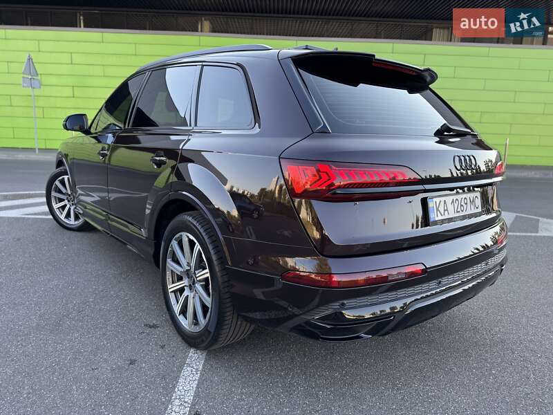 Внедорожник / Кроссовер Audi Q7 2022 в Киеве фото 23 Внедорожник / Кроссовер Audi Q7 2022 в Киеве