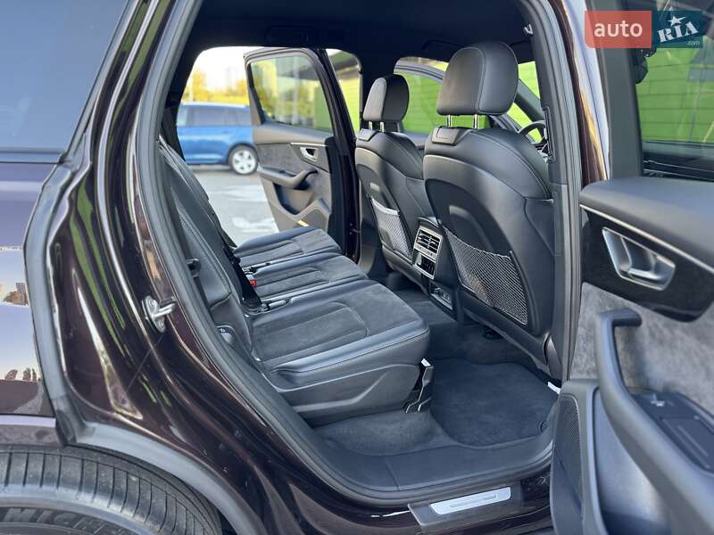 Внедорожник / Кроссовер Audi Q7 2022 в Киеве фото 45 Внедорожник / Кроссовер Audi Q7 2022 в Киеве