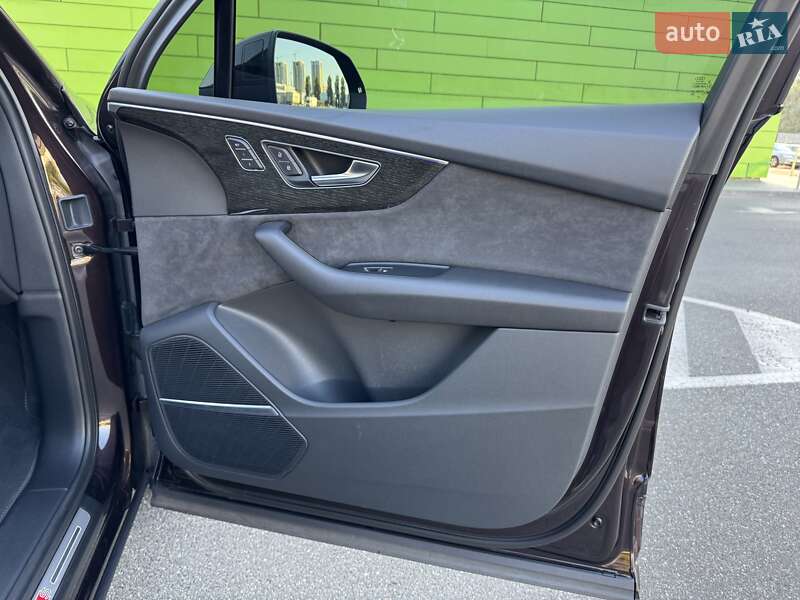 Внедорожник / Кроссовер Audi Q7 2022 в Киеве фото 50 Внедорожник / Кроссовер Audi Q7 2022 в Киеве