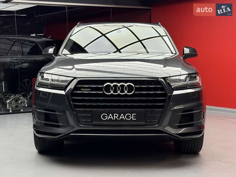Позашляховик / Кросовер Audi Q7 2019 в Києві