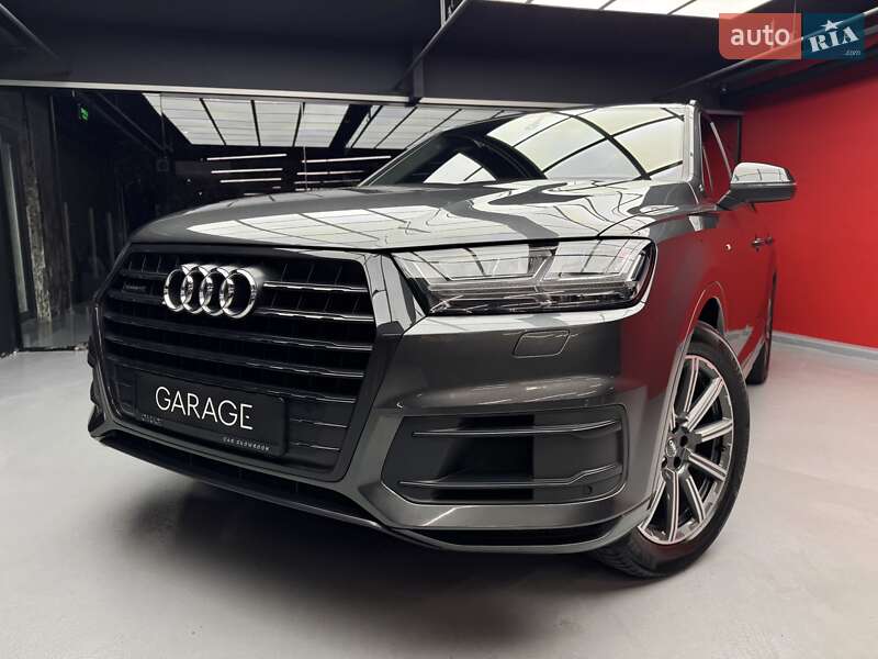 Позашляховик / Кросовер Audi Q7 2019 в Києві