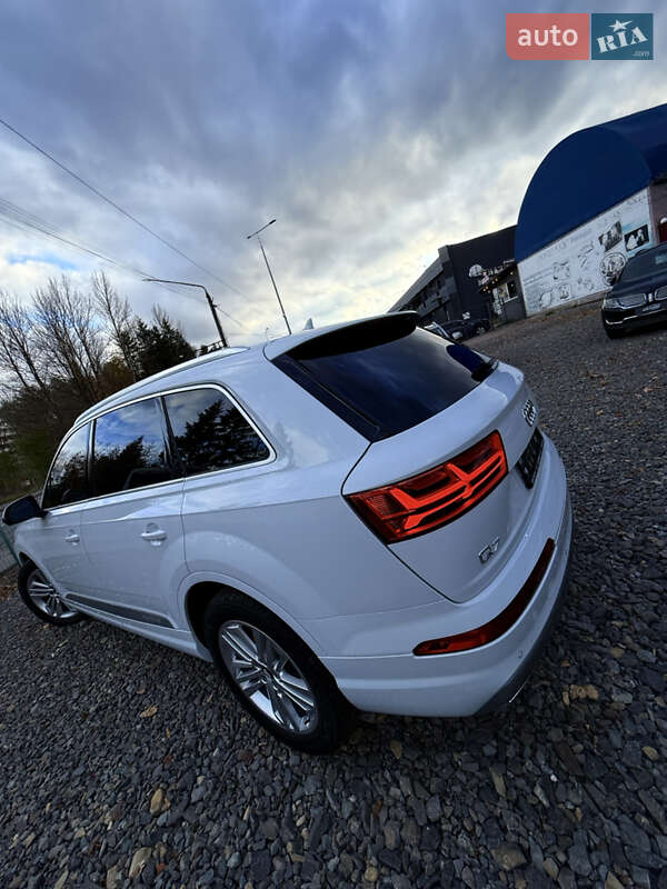Позашляховик / Кросовер Audi Q7 2018 в Трускавці