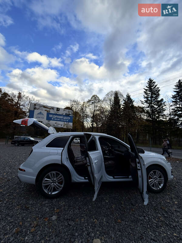 Позашляховик / Кросовер Audi Q7 2018 в Трускавці