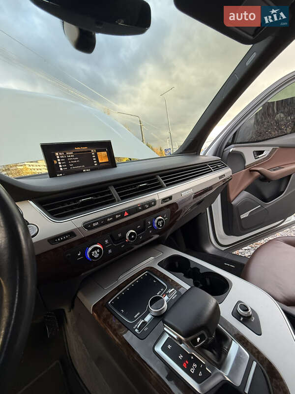 Позашляховик / Кросовер Audi Q7 2018 в Трускавці