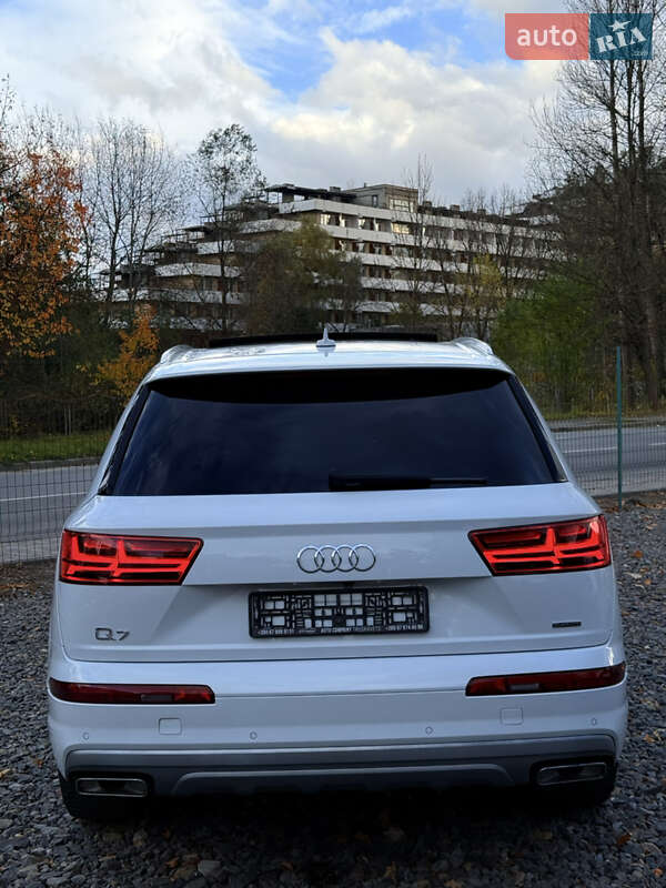 Позашляховик / Кросовер Audi Q7 2018 в Трускавці