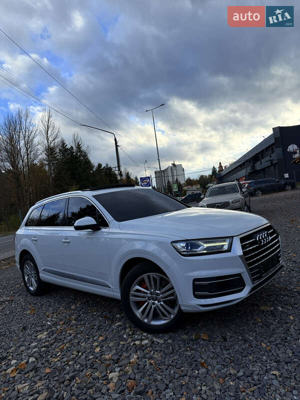 Позашляховик / Кросовер Audi Q7 2018 в Трускавці