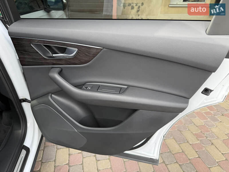 Внедорожник / Кроссовер Audi Q7 2021 в Львове фото 16 Внедорожник / Кроссовер Audi Q7 2021 в Львове
