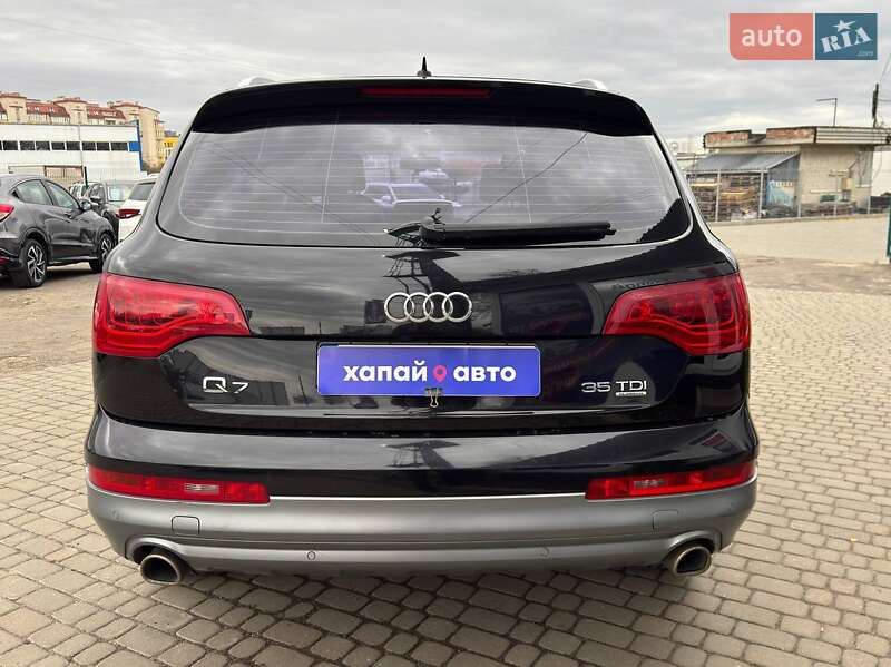 Позашляховик / Кросовер Audi Q7 2015 в Львові