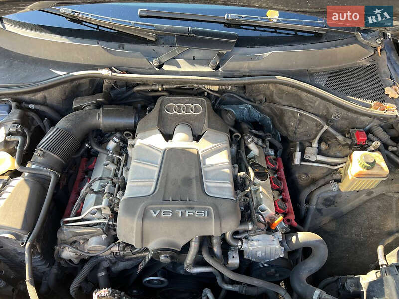 Внедорожник / Кроссовер Audi Q7 2010 в Обухове