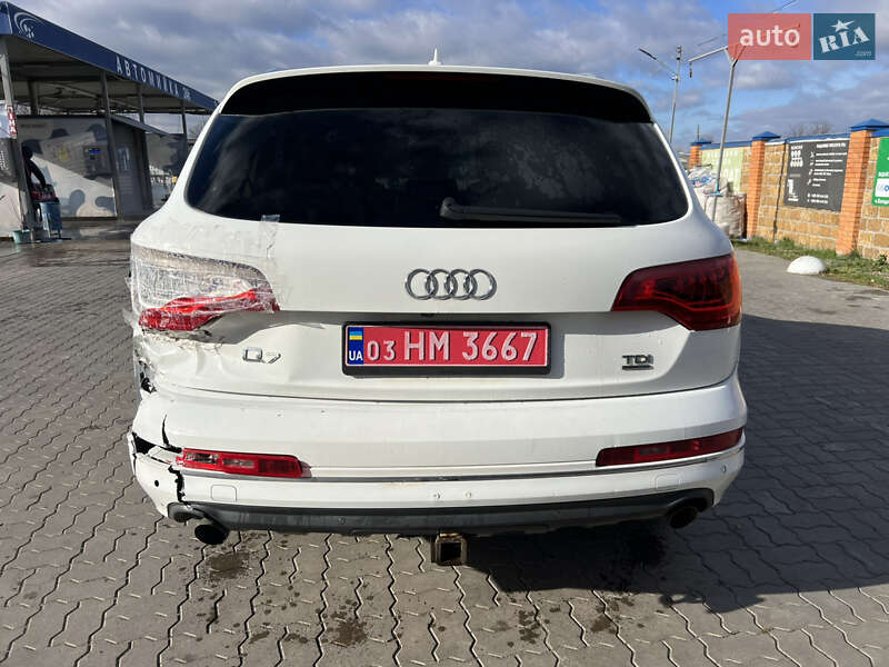 Позашляховик / Кросовер Audi Q7 2011 в Луцьку