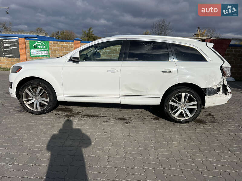 Позашляховик / Кросовер Audi Q7 2011 в Луцьку