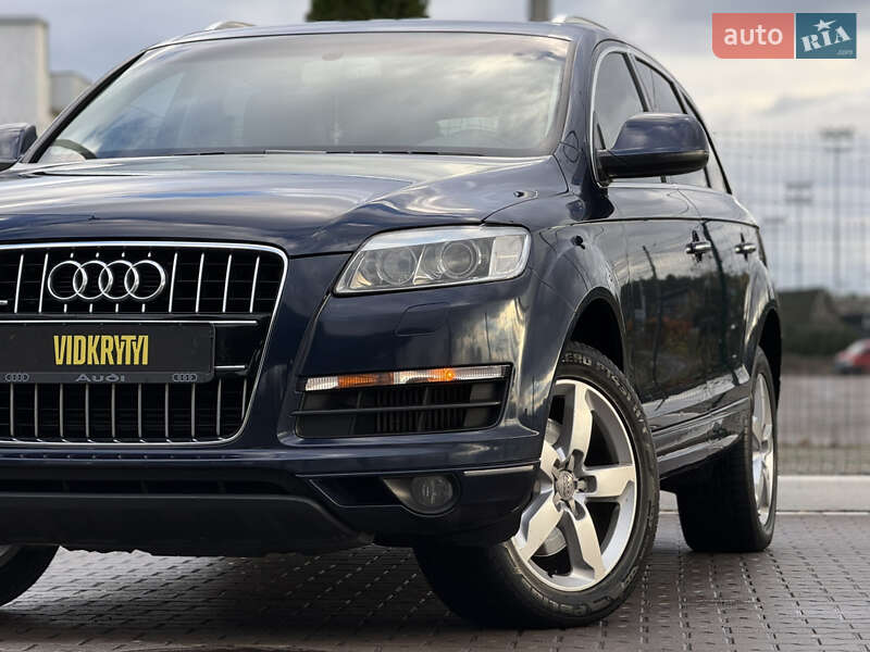 Позашляховик / Кросовер Audi Q7 2013 в Києві