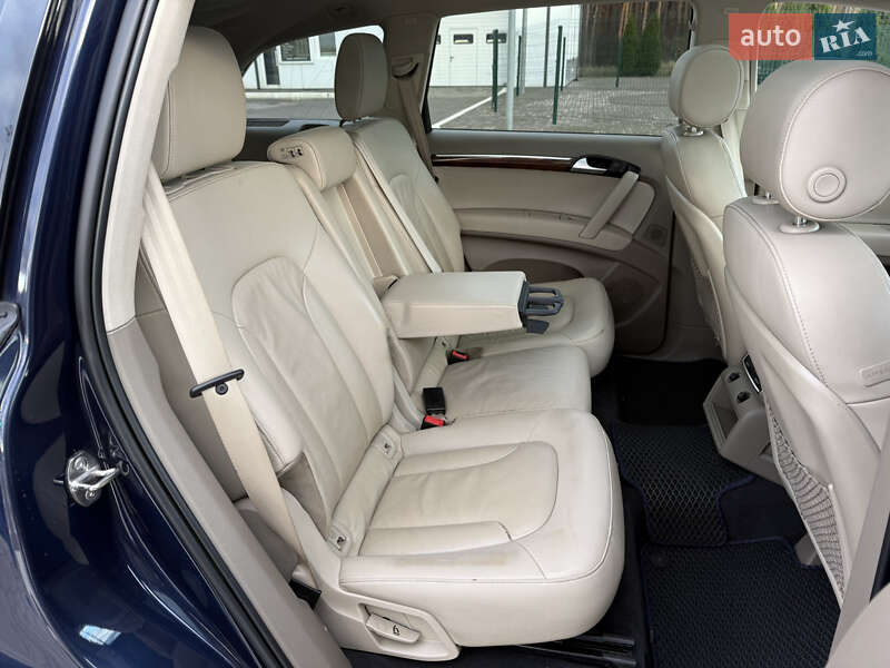 Позашляховик / Кросовер Audi Q7 2013 в Києві