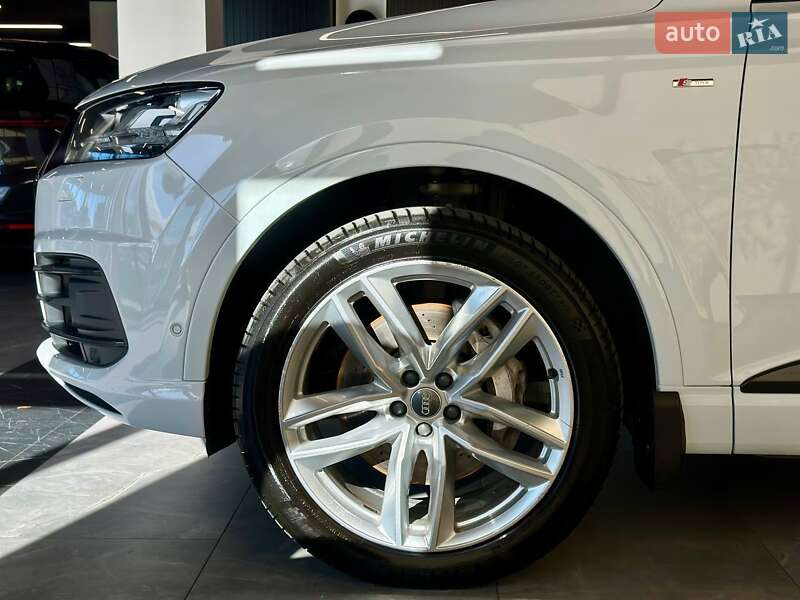 Позашляховик / Кросовер Audi Q7 2016 в Львові фото 3 Позашляховик / Кросовер Audi Q7 2016 в Львові