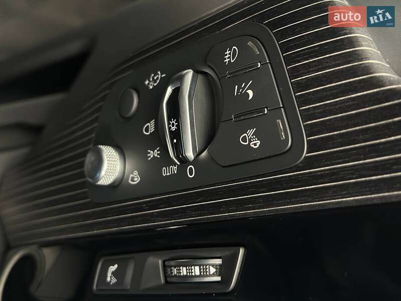 Позашляховик / Кросовер Audi Q7 2016 в Львові фото 12 Позашляховик / Кросовер Audi Q7 2016 в Львові