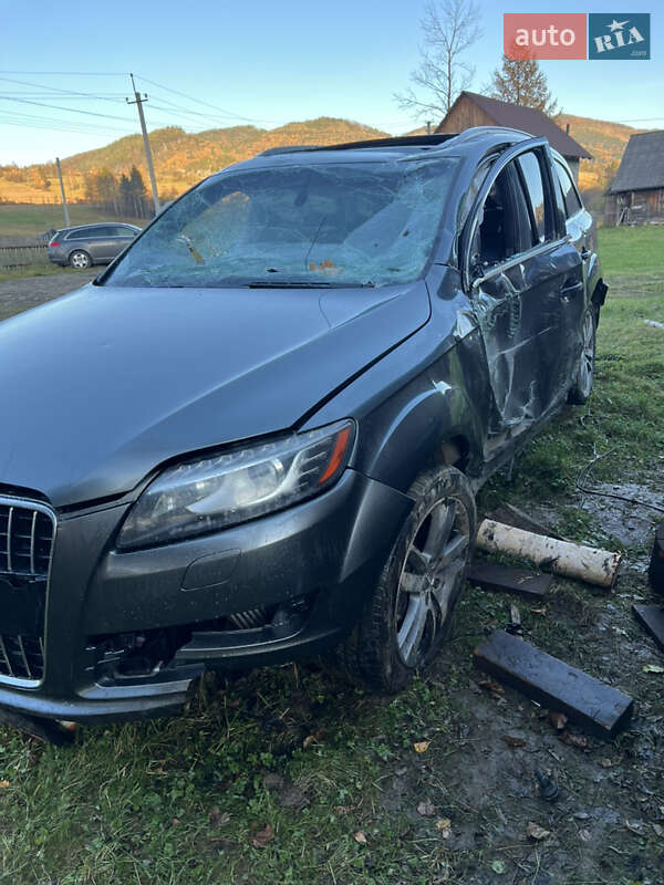 Позашляховик / Кросовер Audi Q7 2014 в Сколе