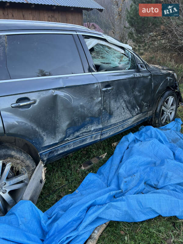 Позашляховик / Кросовер Audi Q7 2014 в Сколе