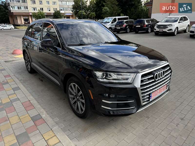 Внедорожник / Кроссовер Audi Q7 2017 в Сарнах