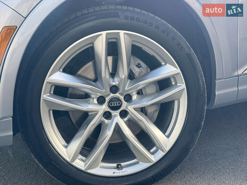 Внедорожник / Кроссовер Audi Q7 2018 в Киеве