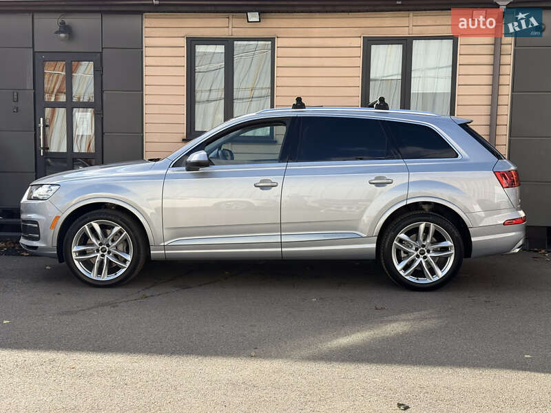 Внедорожник / Кроссовер Audi Q7 2018 в Киеве