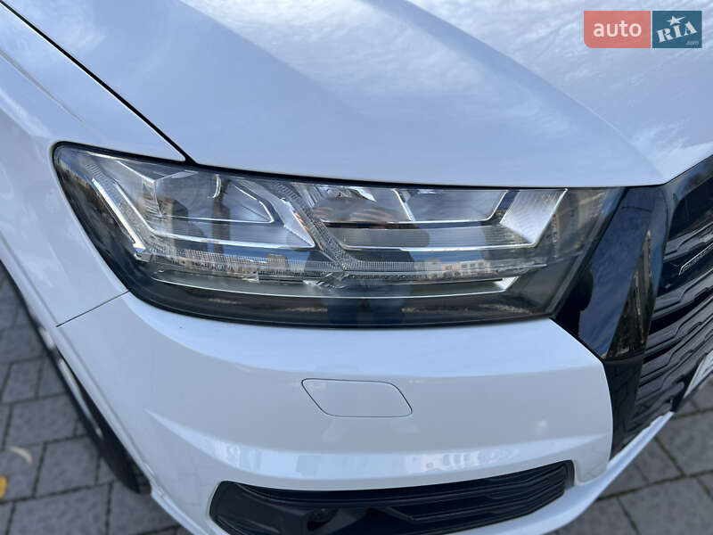 Позашляховик / Кросовер Audi Q7 2017 в Львові фото 9 Позашляховик / Кросовер Audi Q7 2017 в Львові
