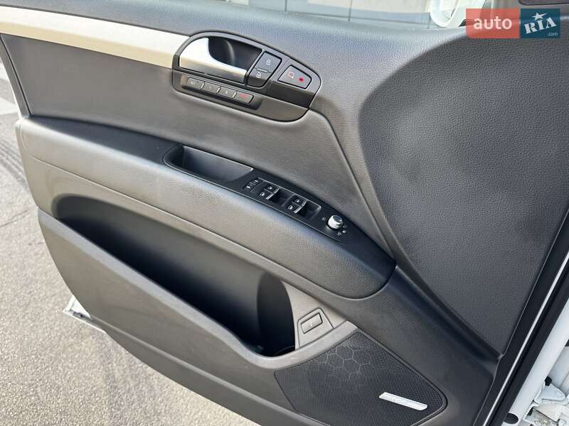 Внедорожник / Кроссовер Audi Q7 2015 в Киеве фото 20 Внедорожник / Кроссовер Audi Q7 2015 в Киеве