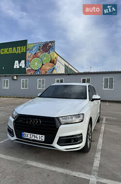 Позашляховик / Кросовер Audi Q7 2018 в Києві