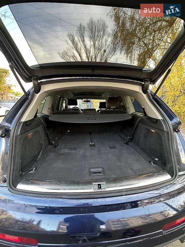 Позашляховик / Кросовер Audi Q7 2012 в Києві фото 9 Позашляховик / Кросовер Audi Q7 2012 в Києві