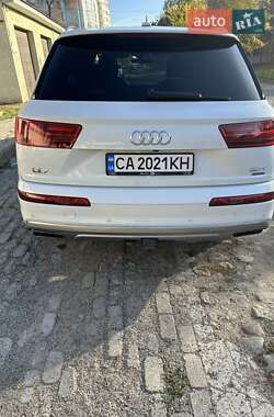 Внедорожник / Кроссовер Audi Q7 2017 в Николаеве