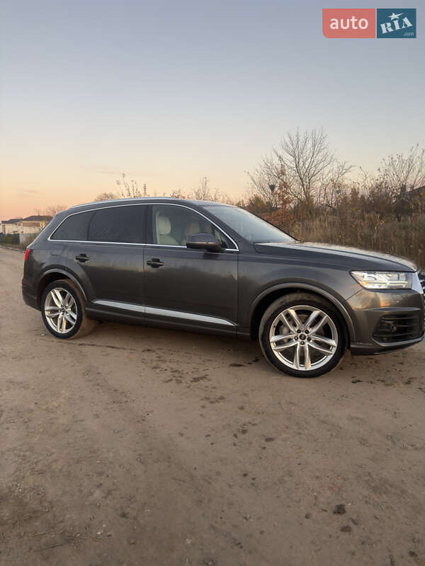 Позашляховик / Кросовер Audi Q7 2018 в Києві фото 3 Позашляховик / Кросовер Audi Q7 2018 в Києві