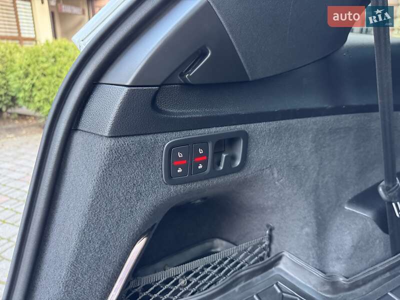 Внедорожник / Кроссовер Audi Q7 2017 в Черновцах