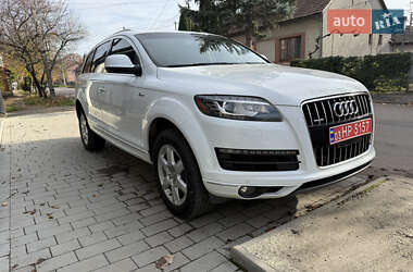 Позашляховик / Кросовер Audi Q7 2015 в Хусті