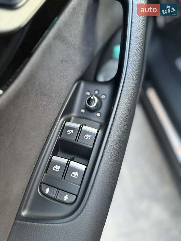 Внедорожник / Кроссовер Audi Q7 2016 в Баре