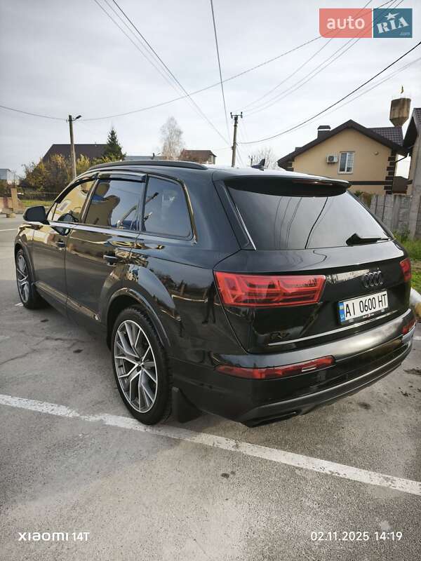 Позашляховик / Кросовер Audi Q7 2019 в Києві
