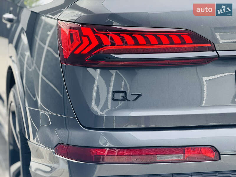 Внедорожник / Кроссовер Audi Q7 2020 в Мукачево