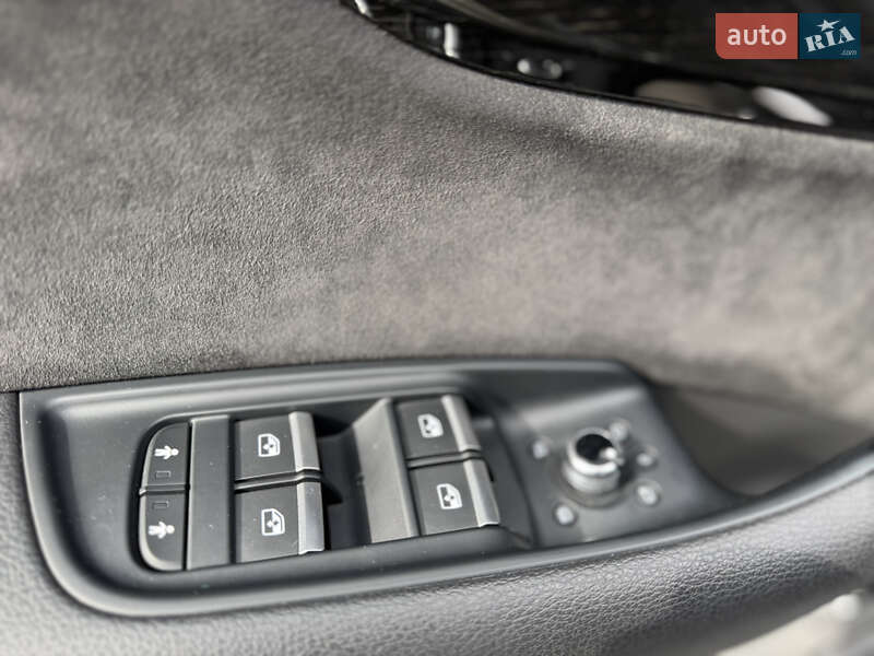 Внедорожник / Кроссовер Audi Q7 2020 в Мукачево