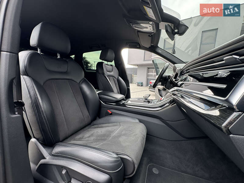 Внедорожник / Кроссовер Audi Q7 2020 в Мукачево