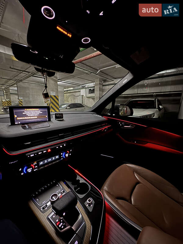 Позашляховик / Кросовер Audi Q7 2016 в Києві фото 5 Позашляховик / Кросовер Audi Q7 2016 в Києві