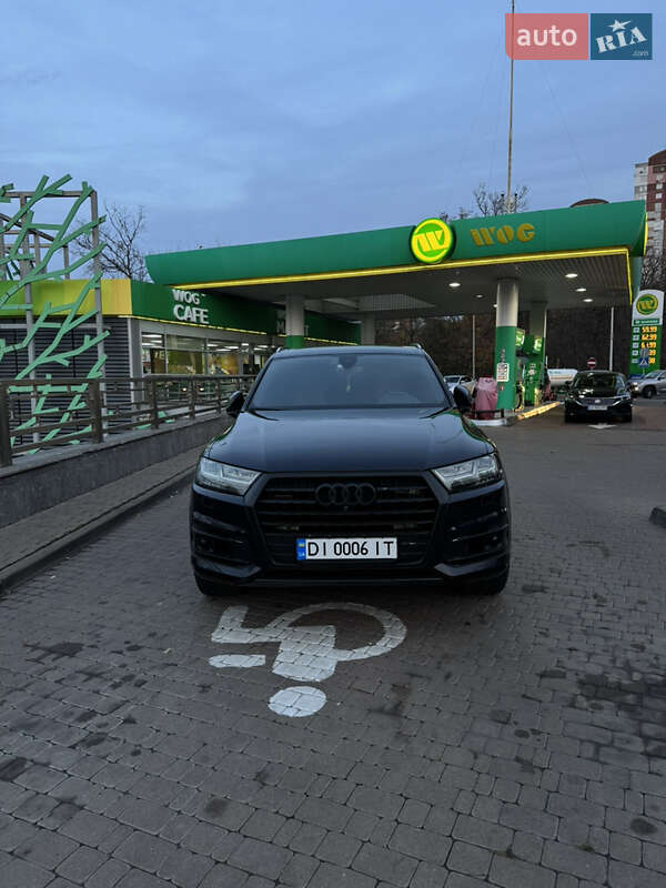 Позашляховик / Кросовер Audi Q7 2016 в Києві фото 15 Позашляховик / Кросовер Audi Q7 2016 в Києві
