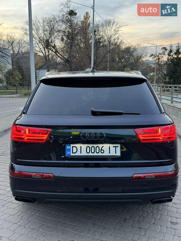 Позашляховик / Кросовер Audi Q7 2016 в Києві фото 25 Позашляховик / Кросовер Audi Q7 2016 в Києві