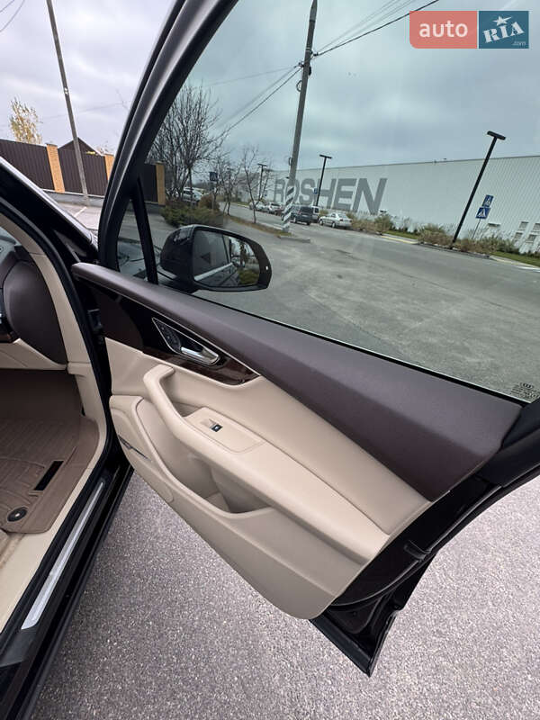 Позашляховик / Кросовер Audi Q7 2018 в Вінниці