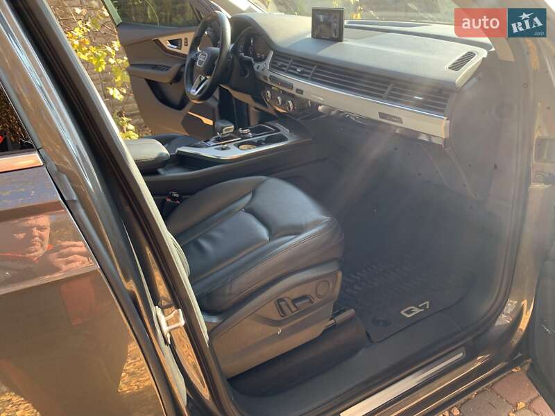 Позашляховик / Кросовер Audi Q7 2019 в Запоріжжі фото 17 Позашляховик / Кросовер Audi Q7 2019 в Запоріжжі
